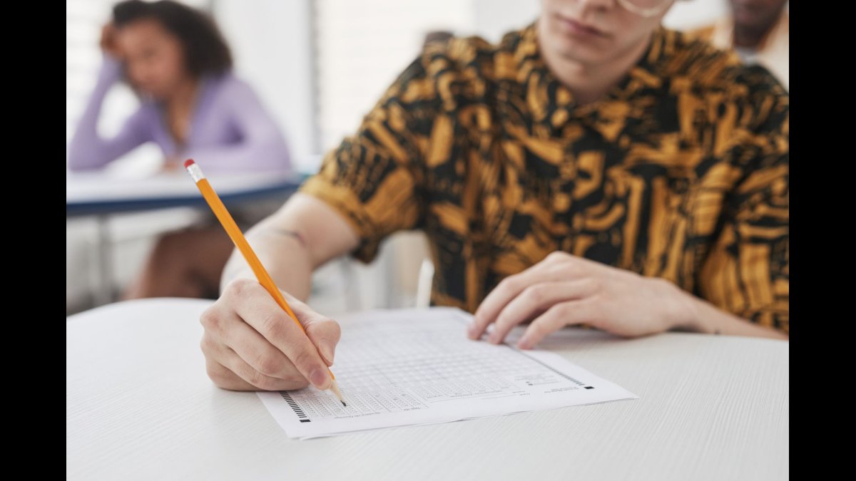 Kiểm Tra Trình Độ Tiếng Anh Online Miễn Phí: Cách Tự Đánh Giá Theo Khung A1–C2